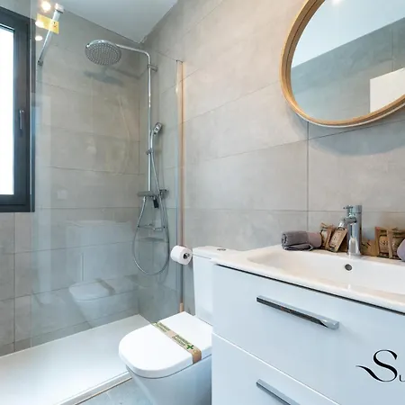 Holiday home Luxury 3-bed Villa, Sea View, Pool & Jacuzzi *