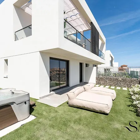 Luxury 3-bed Villa, Sea View, Pool & Jacuzzi Дом отдыха Михас