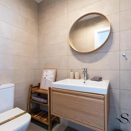 Luxury 3-bed Villa, Sea View, Pool & Jacuzzi Михас