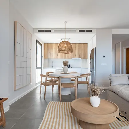 Дом отдыха Luxury 3-bed Villa, Sea View, Pool & Jacuzzi Михас